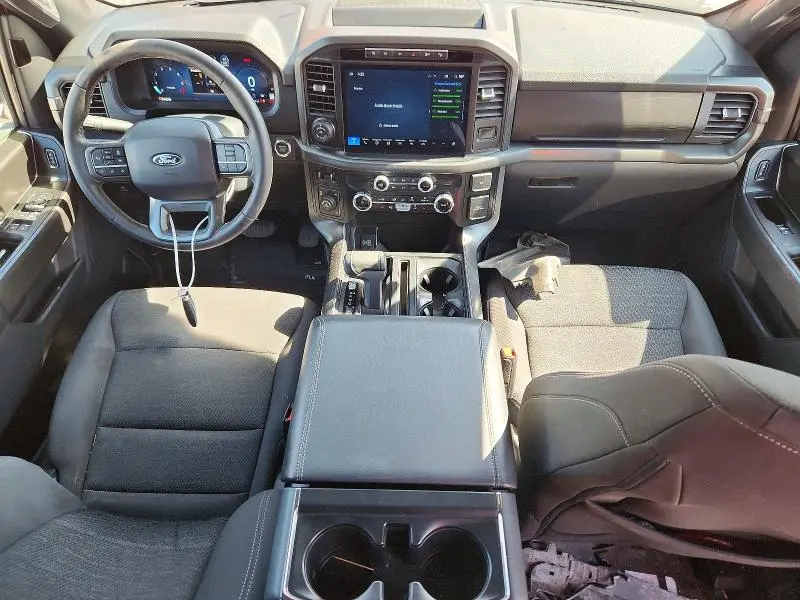 2024 FORD F150 XLT  