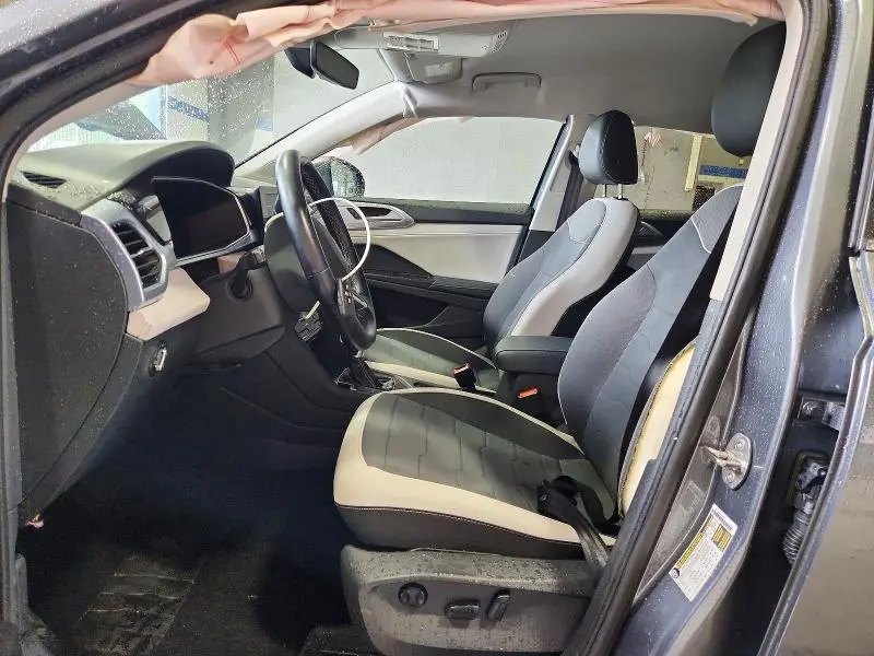 2025 VOLKSWAGEN TAOS SE  