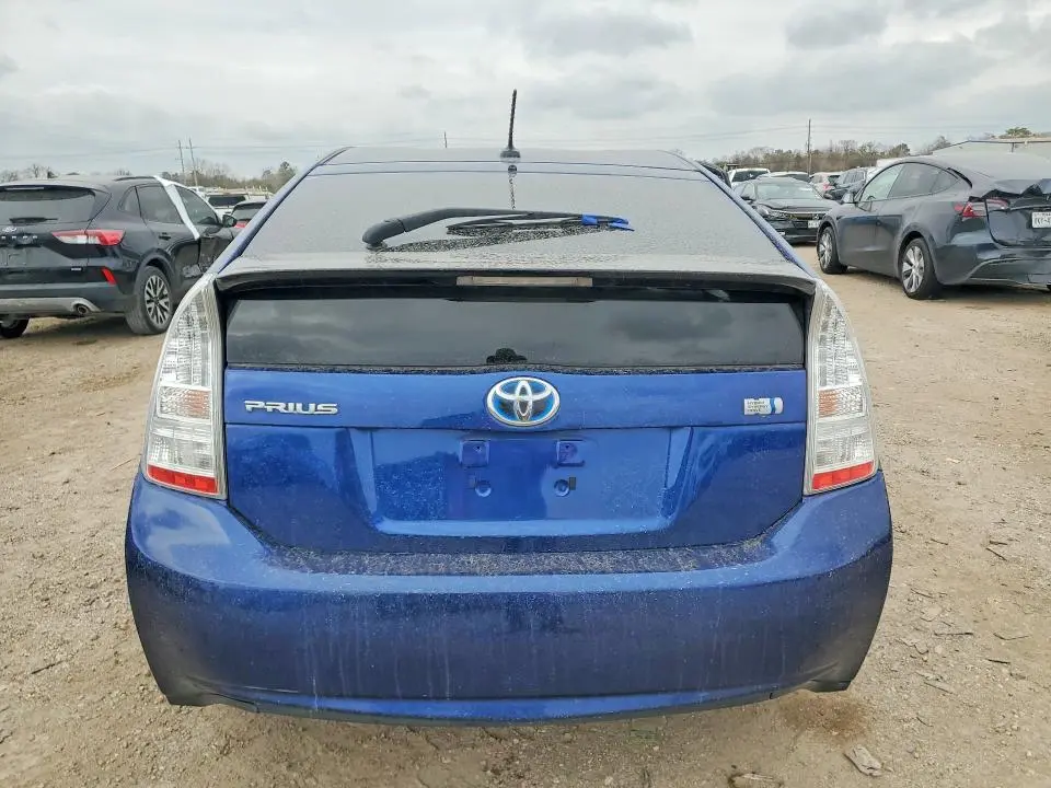 2011 TOYOTA PRIUS   