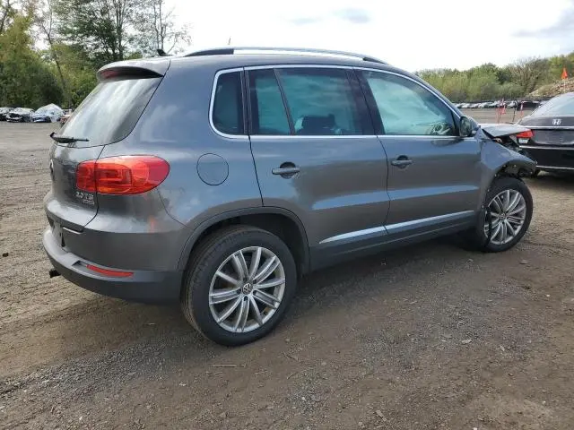 2014 VOLKSWAGEN TIGUAN S  