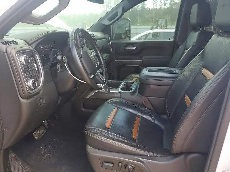2022 GMC SIERRA K2500 AT4  