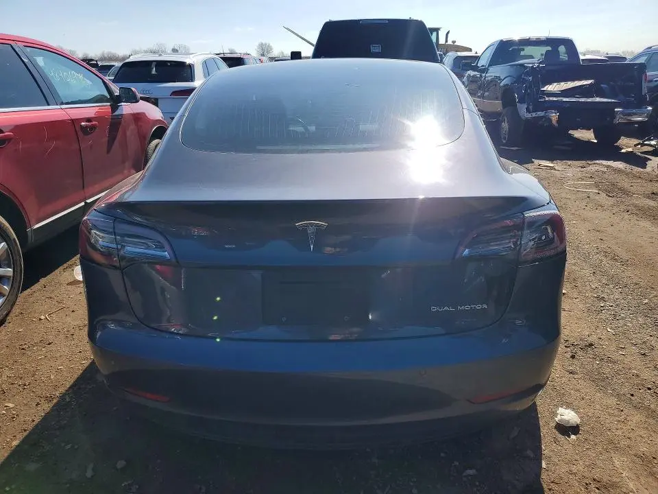 2018 TESLA MODEL 3   