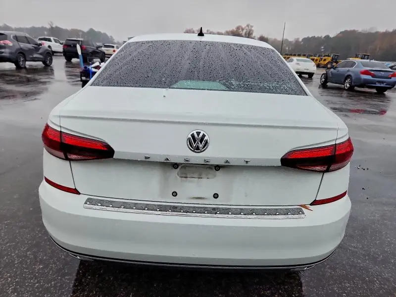 2021 VOLKSWAGEN PASSAT SE  