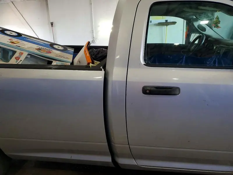 2014 RAM 1500 ST  