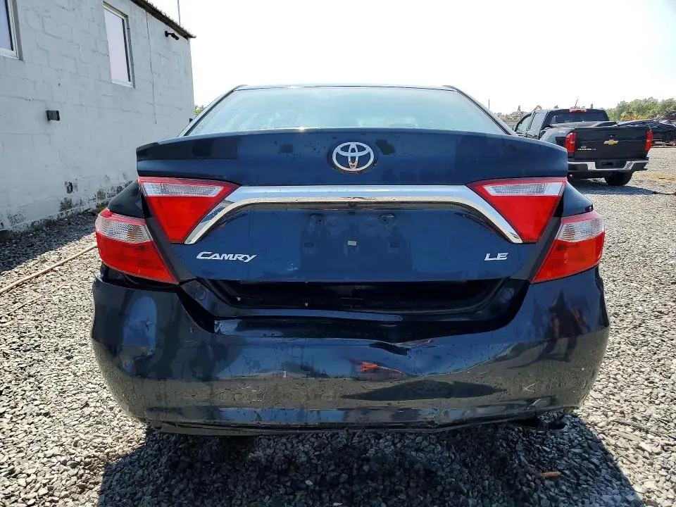 2016 TOYOTA CAMRY LE  