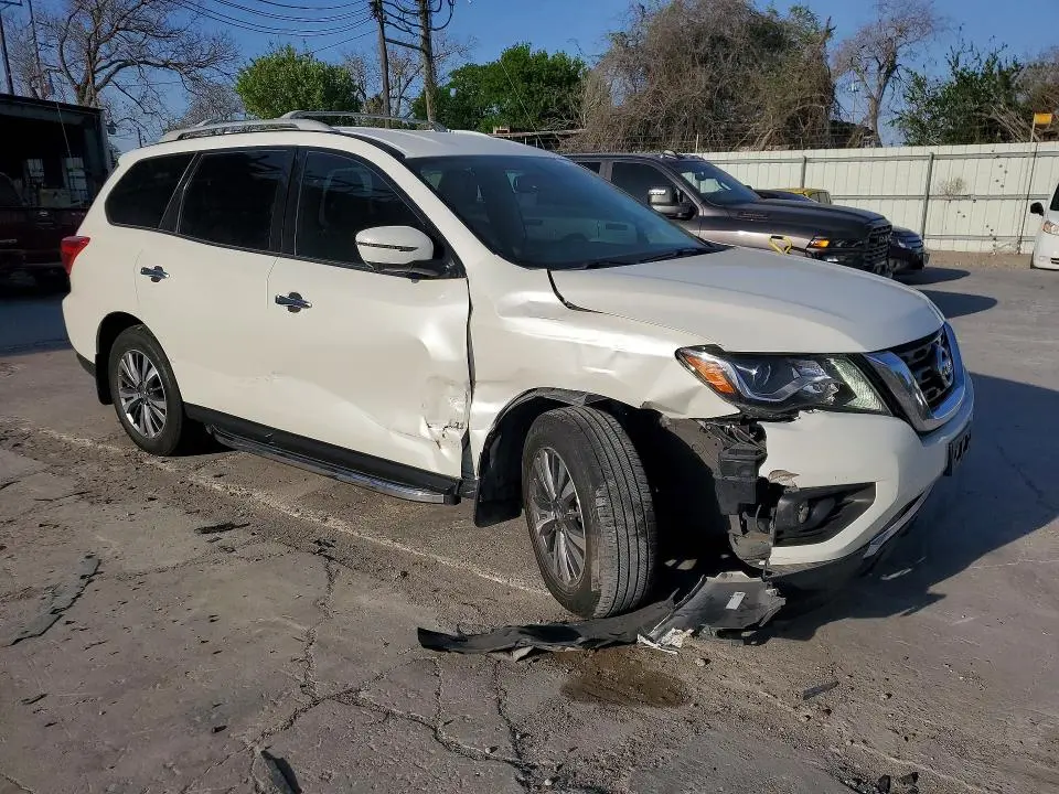 2020 NISSAN PATHFINDER SL  