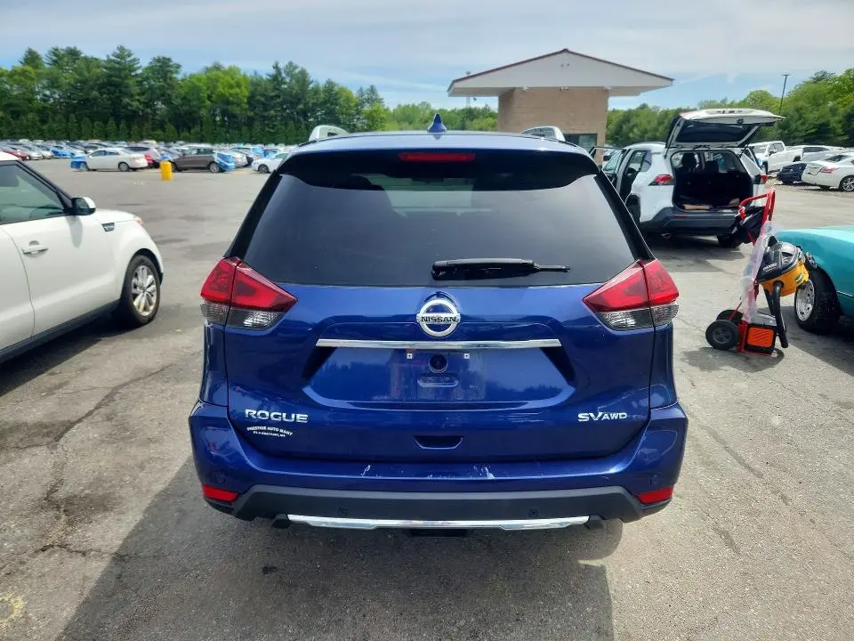 2020 NISSAN ROGUE SV  