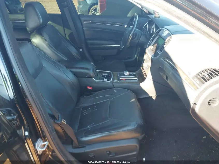 2015 CHRYSLER 300C AWD