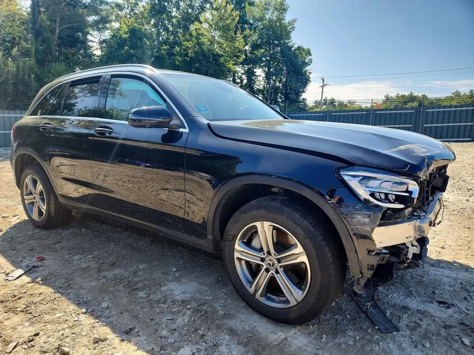2022 MERCEDES-BENZ GLC 300 4MATIC  
