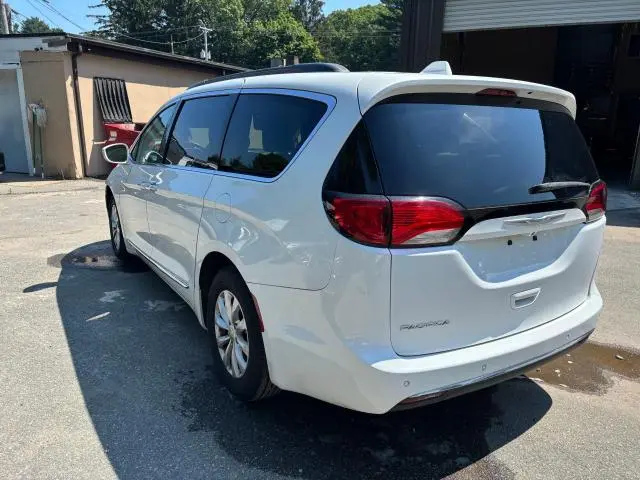 2017 CHRYSLER PACIFICA TOURING L  