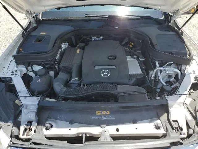 2016 MERCEDES-BENZ GLC 300  