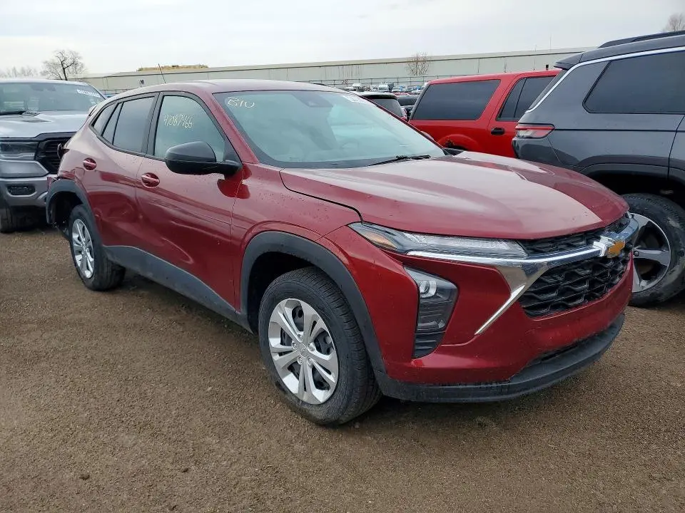 2024 CHEVROLET TRAX LS  