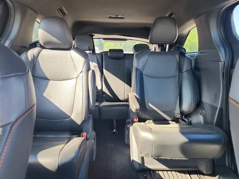 2021 TOYOTA SIENNA XSE 7-PASSENGER  