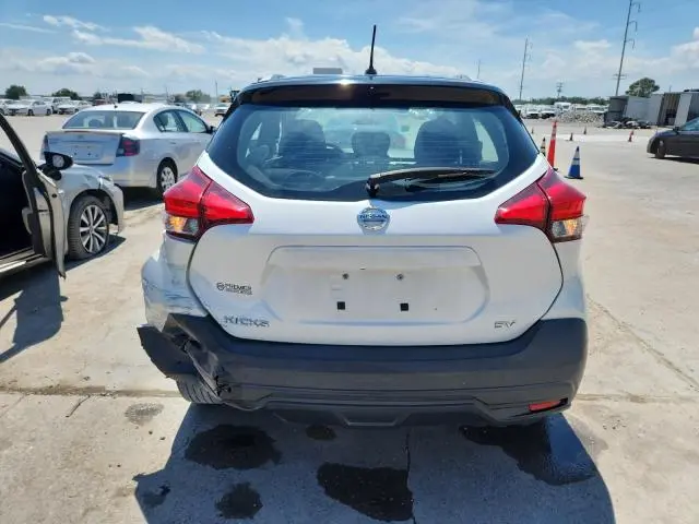 2018 NISSAN KICKS S  