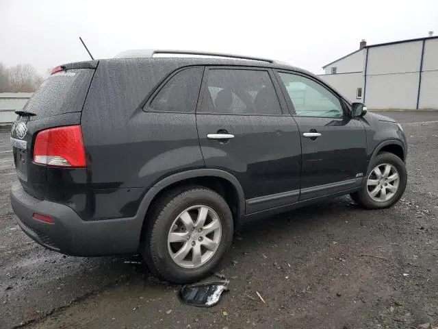 2011 KIA SORENTO BASE  