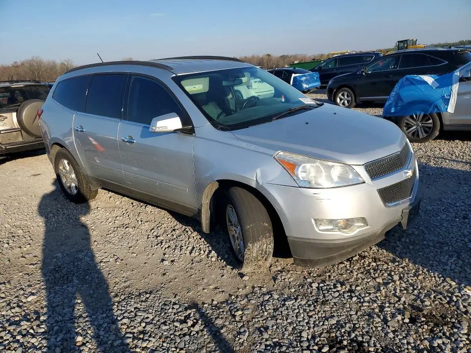 2012 CHEVROLET TRAVERSE LT  