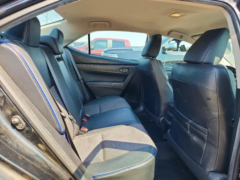 2018 TOYOTA COROLLA SE  