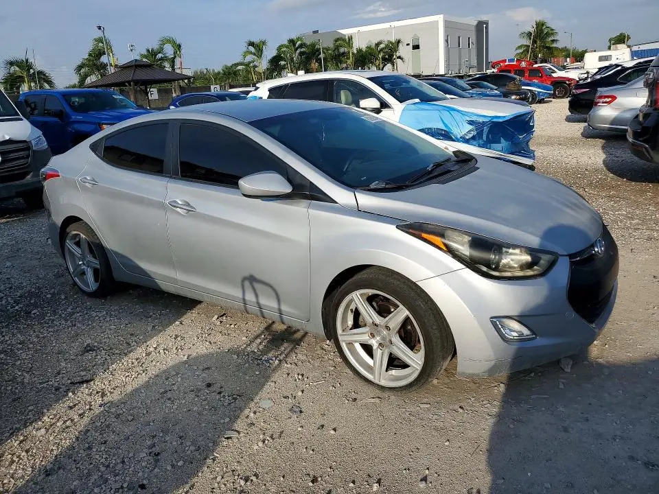 2011 HYUNDAI ELANTRA GLS  