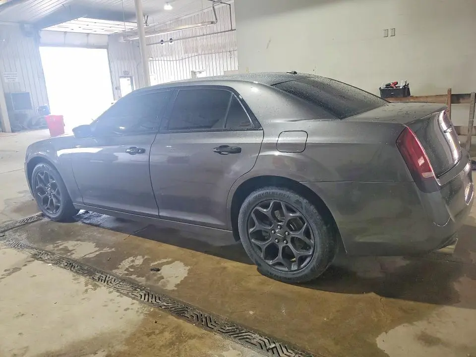 2014 CHRYSLER 300C   