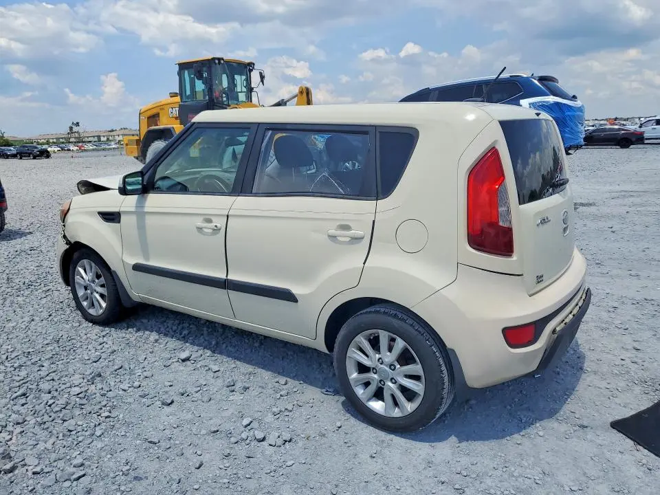 2013 KIA SOUL +  