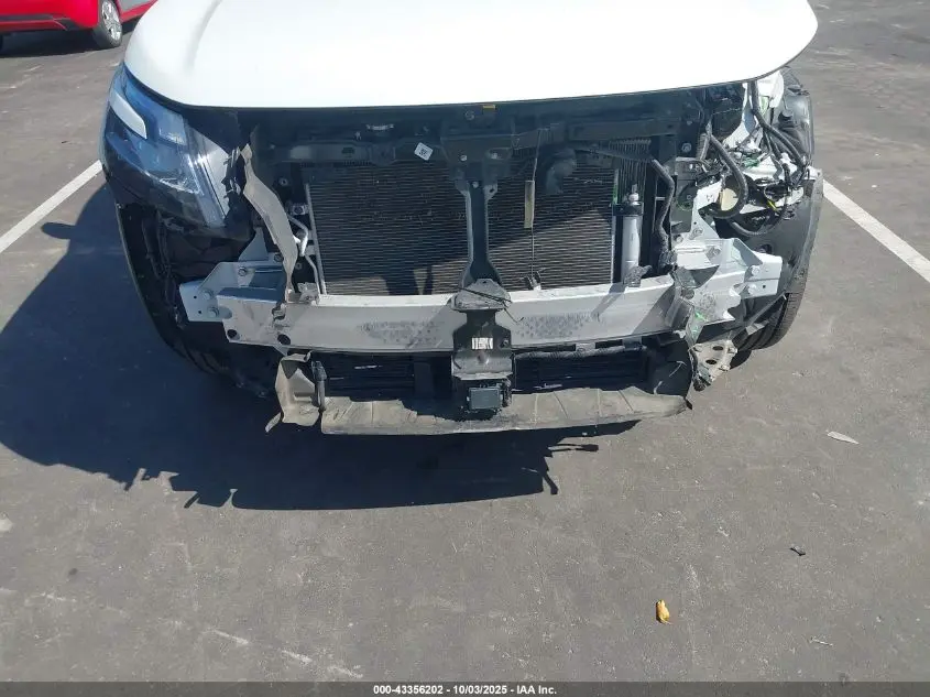 2022 NISSAN PATHFINDER SL 4WD