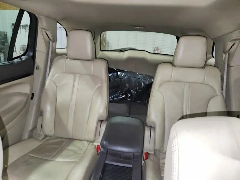 2013 LINCOLN MKT   