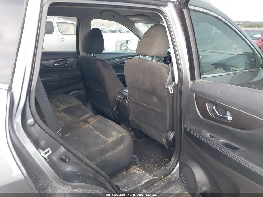 2014 NISSAN ROGUE SV