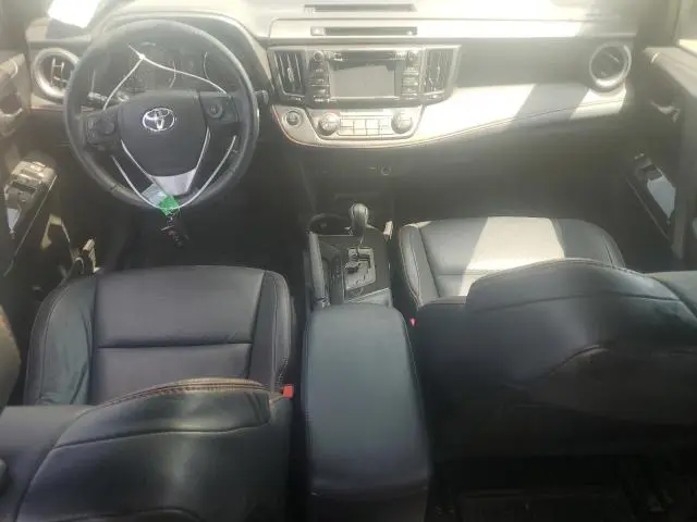 2016 TOYOTA RAV4 SE  