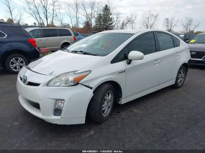 2011 TOYOTA PRIUS THREE
