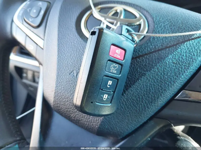 2015 TOYOTA AVALON LIMITED