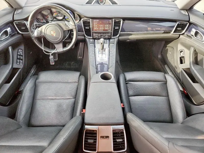 2015 PORSCHE PANAMERA 2  