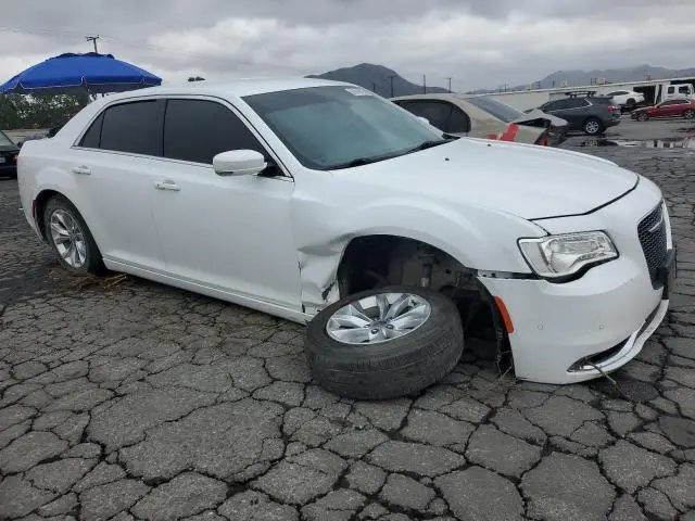 2016 CHRYSLER 300 LIMITED  
