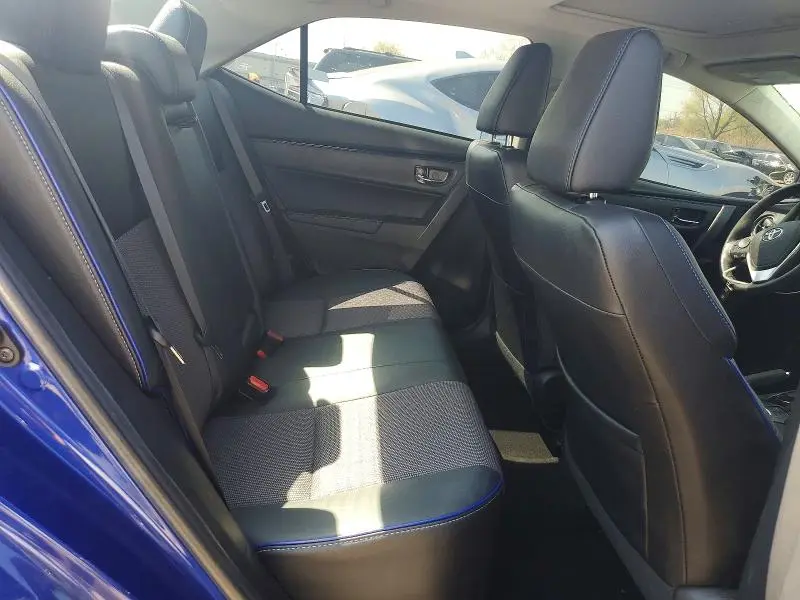 2018 TOYOTA COROLLA SE  