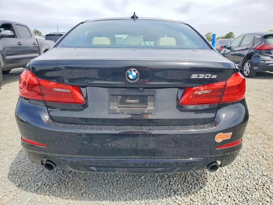 2019 BMW 530E   