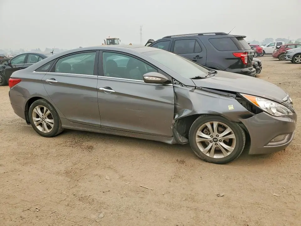 2013 HYUNDAI SONATA SE  