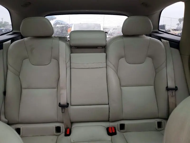 2019 VOLVO XC60 T5 MOMENTUM  