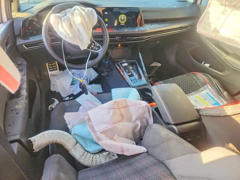 2023 VOLKSWAGEN GTI SE  