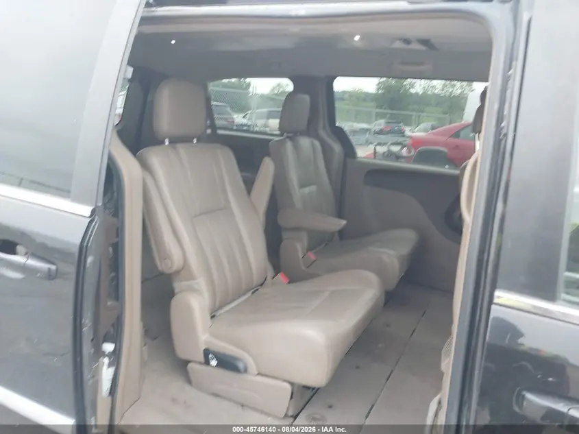 2016 CHRYSLER TOWN & COUNTRY TOURING