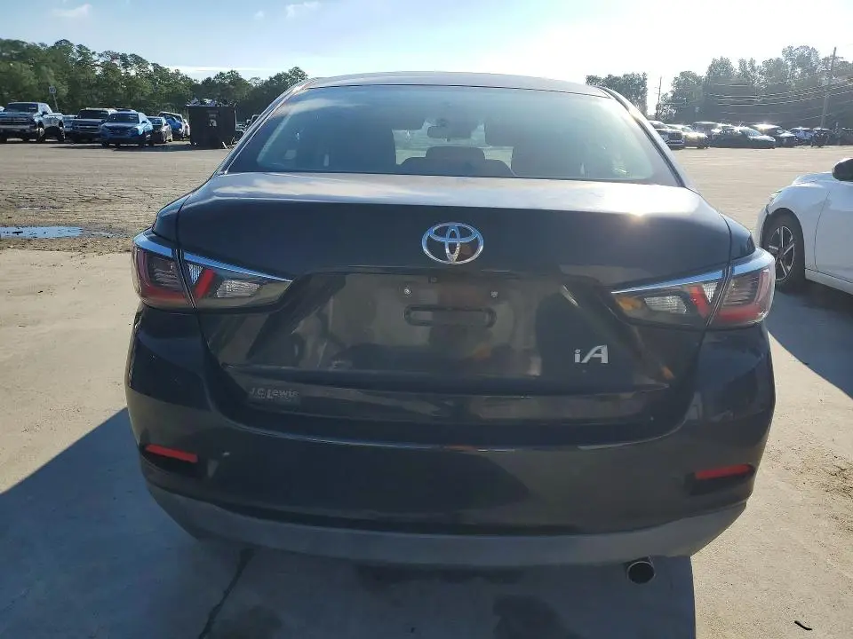 2017 TOYOTA YARIS IA BASE  