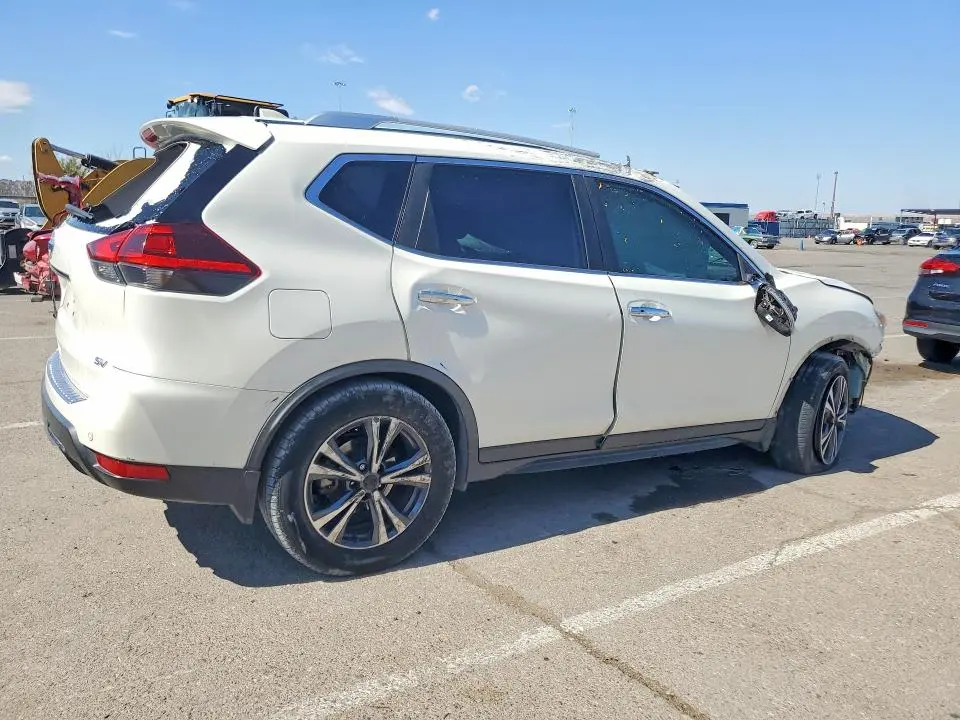 2020 NISSAN ROGUE SV  