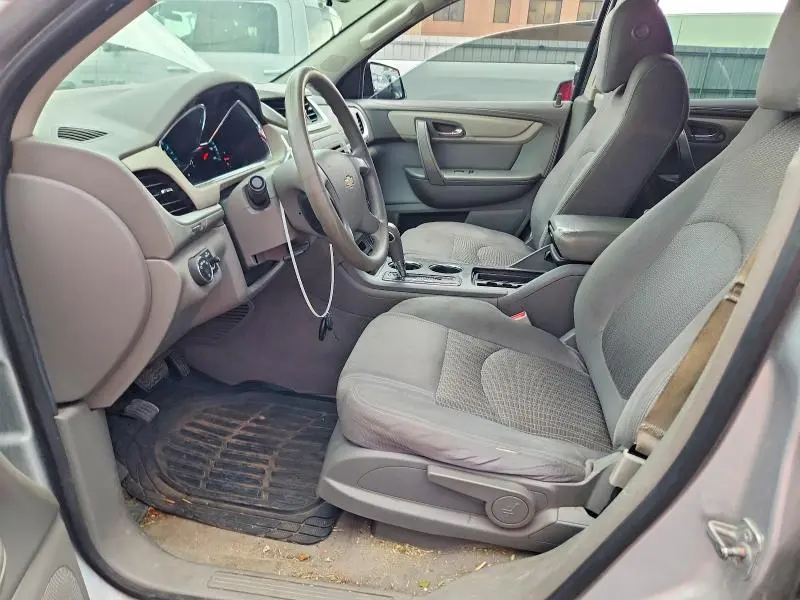2015 CHEVROLET TRAVERSE LS  