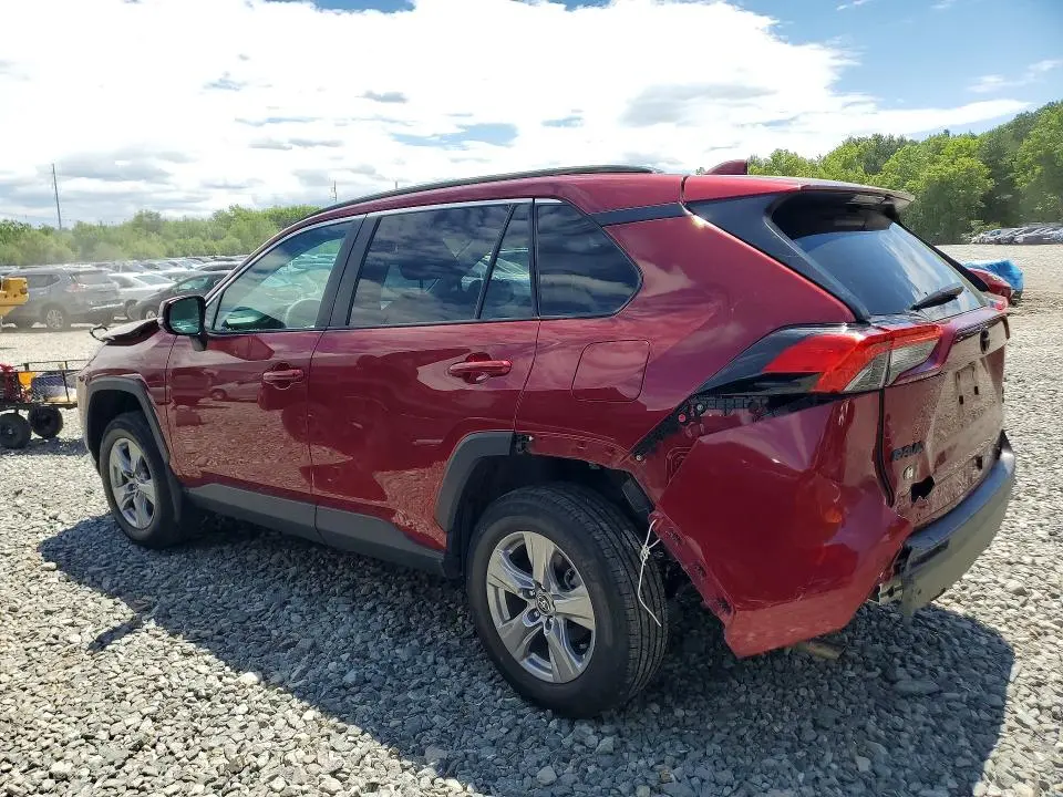 2025 TOYOTA RAV4 XLE  