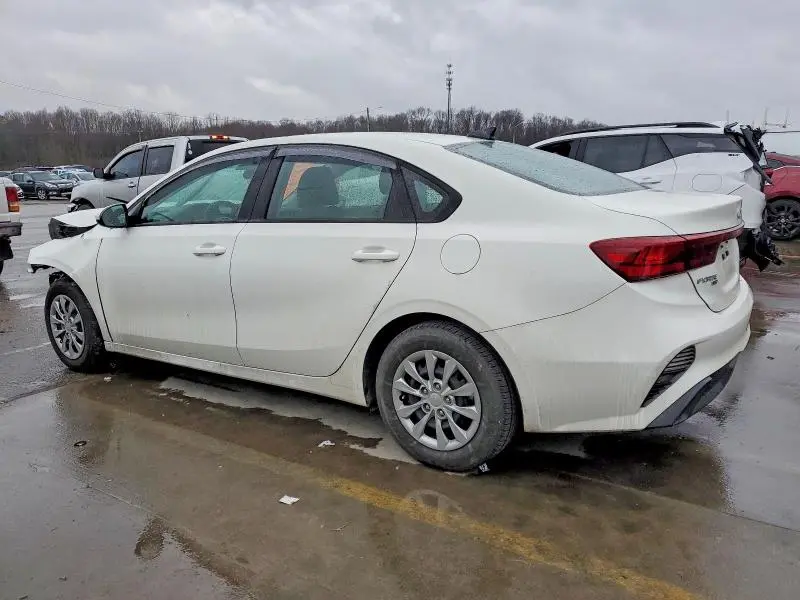 2023 KIA FORTE LX  