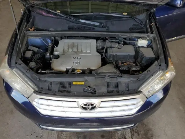 2011 TOYOTA HIGHLANDER BASE  