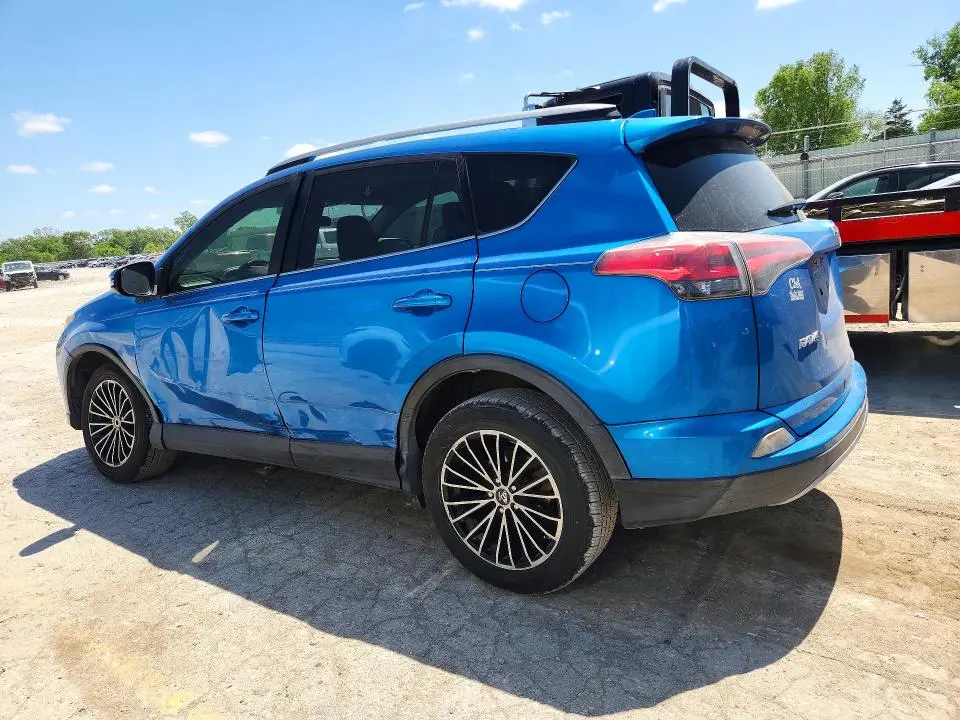 2017 TOYOTA RAV4 XLE  
