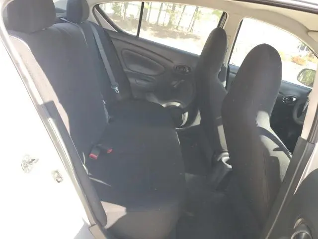 2015 NISSAN VERSA S  