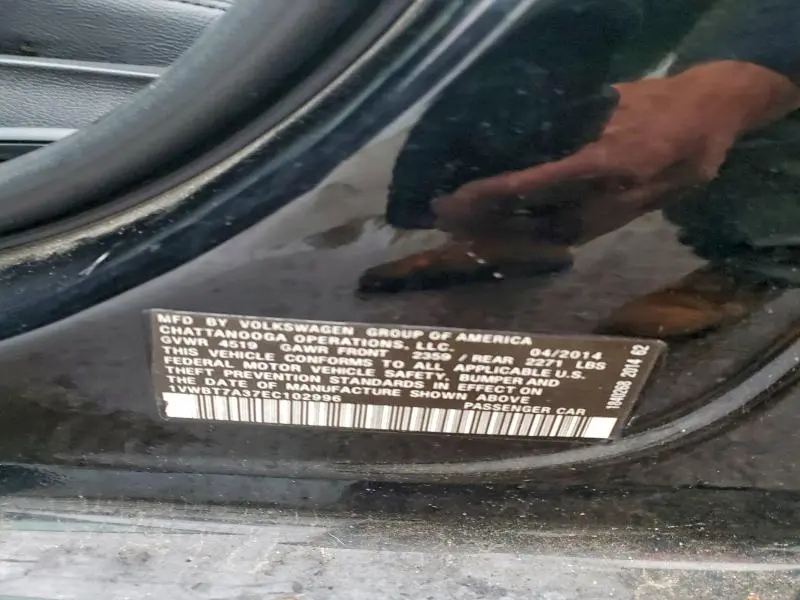 2014 VOLKSWAGEN PASSAT SE  