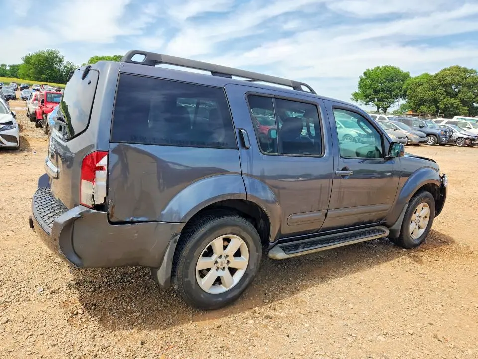 2012 NISSAN PATHFINDER S  
