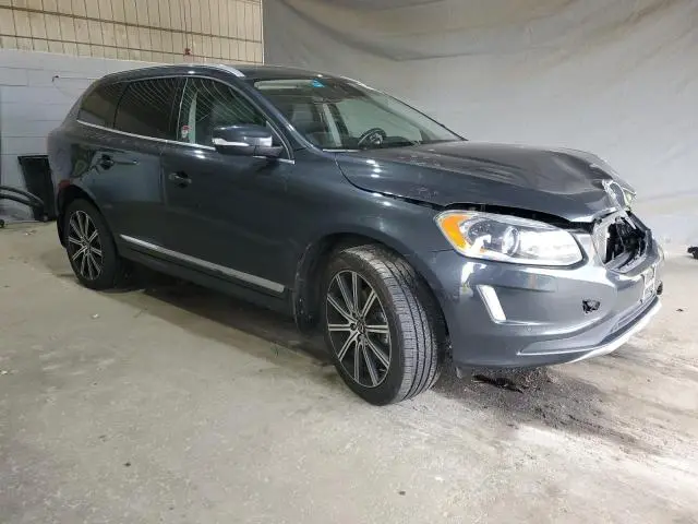 2015 VOLVO XC60 T6 PLATINUM  