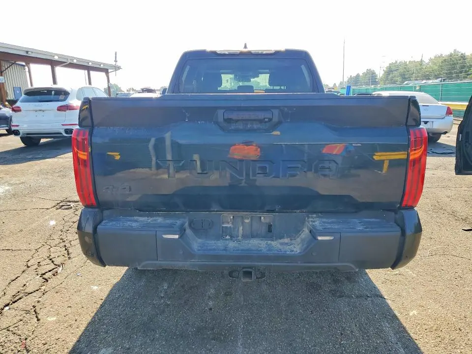 2022 TOYOTA TUNDRA CREWMAX SR5  